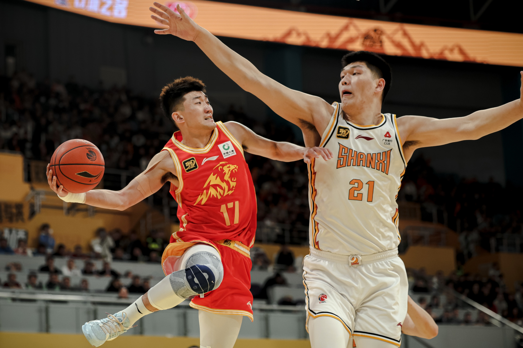 焦点大战：CBA上演巅峰碰撞