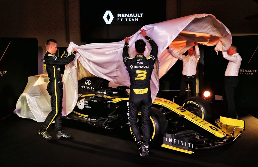 红牛二队险胜雷诺车队，周冠宇状态火热