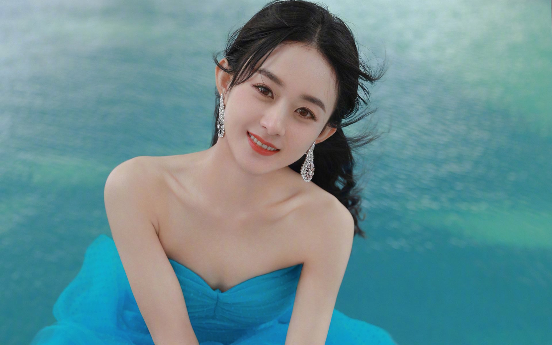 奇迹背后，新一代关键先生诞生
