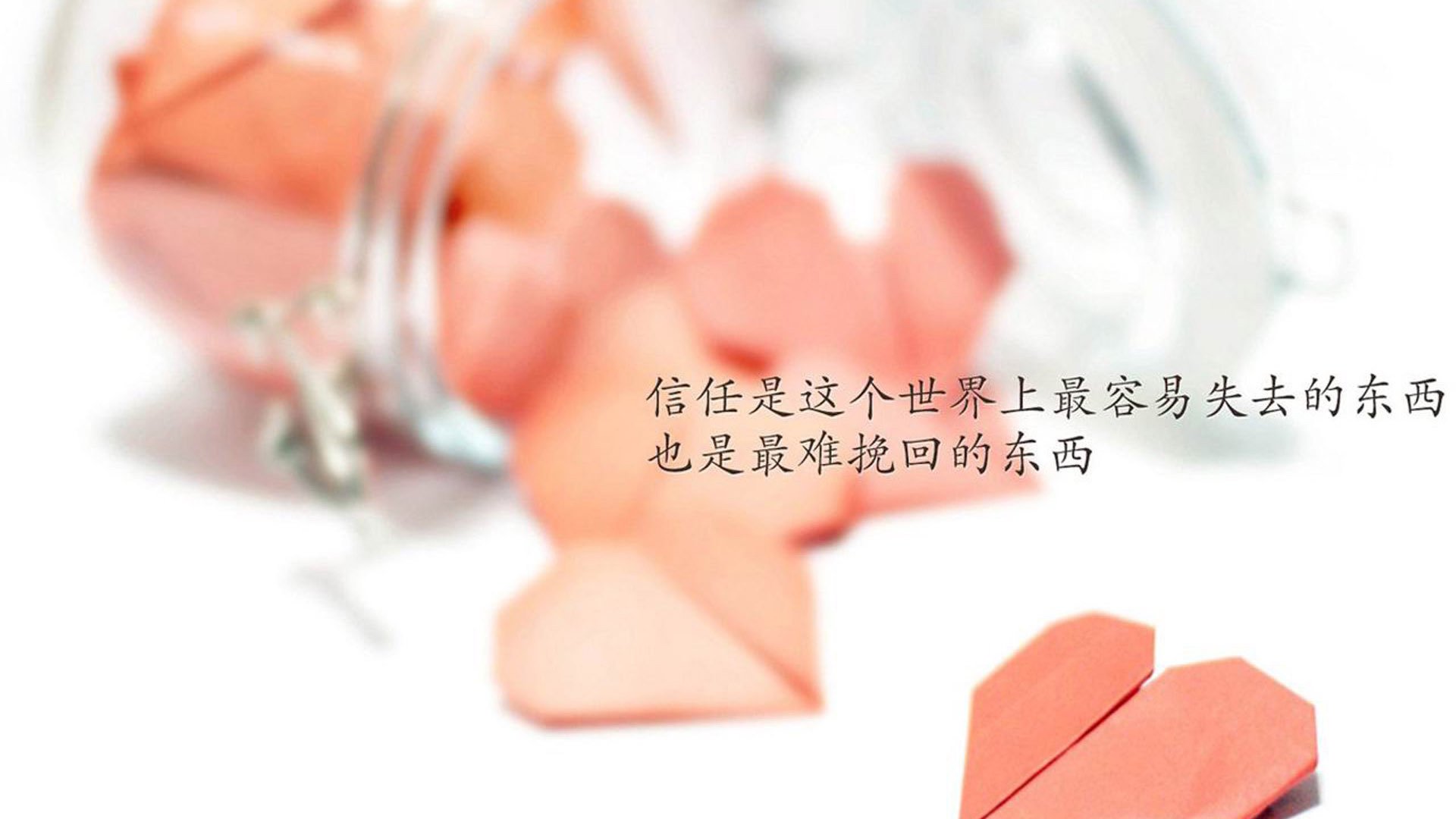 绿茵场移形换影，当欧冠的屏息瞬间被地球另一端的压哨绝杀刺穿